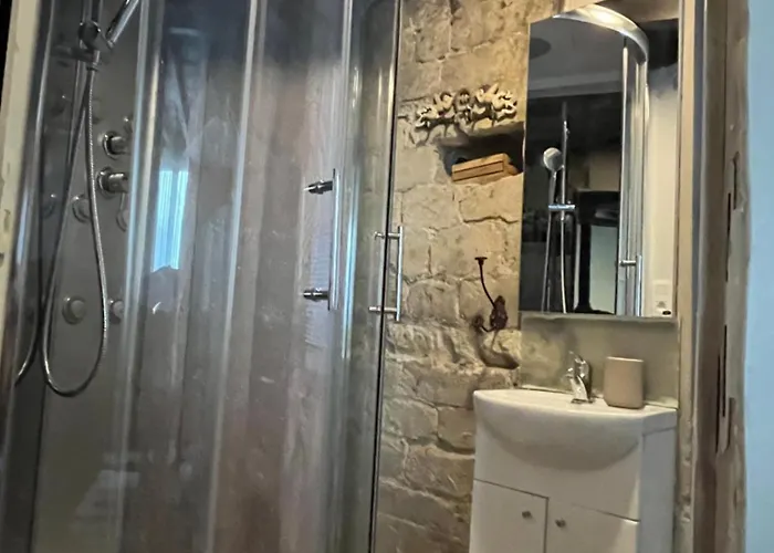 Het Kathedraalhuis Goudblomme Inn